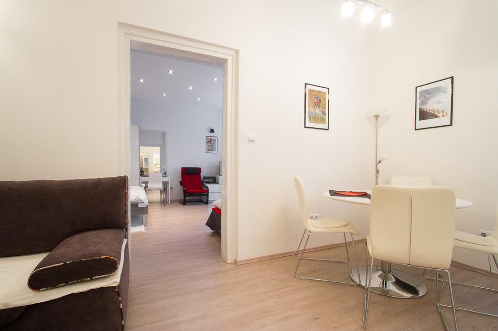 Apartment Red Bike Zagreb Room photo